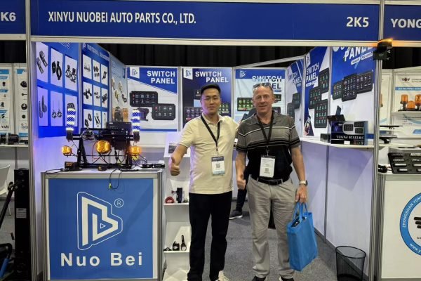 NUOBEI customer meeting at an automotive exhibition